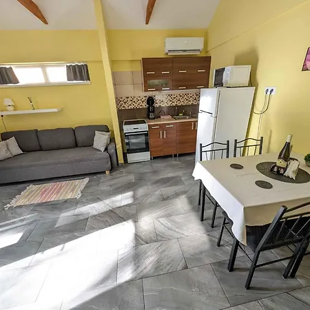 Casa de Férias In - Balaton 52077 *