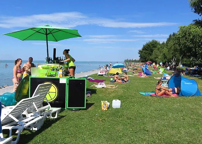 In - Balaton 52077 Tatil Evi *